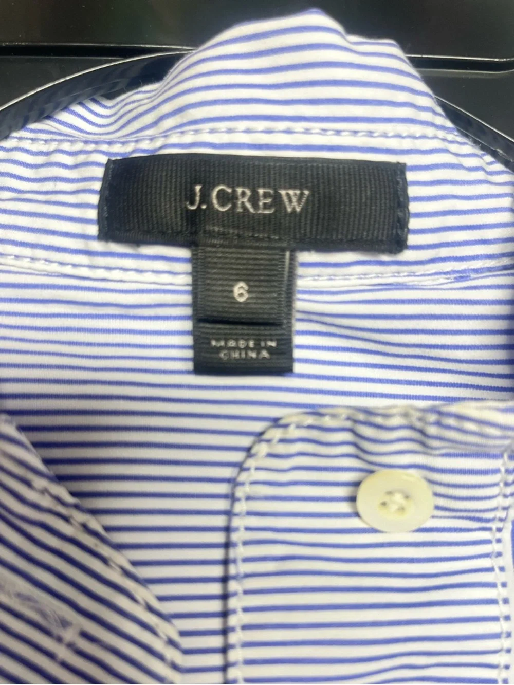 J.Crew tunic style blue and white top. Back is longer than front. Size 6. - Picture 3 of 3